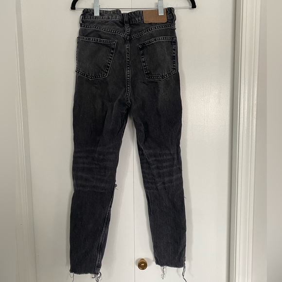 h&m black straight ripped jeans - Picture 2 of 2